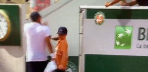 Rafael Jódar accusé d’avoir poussé une ramasseuse à Roland Garros