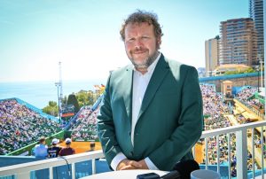 Roland Garros > Frédéric Verdier, fan de la Night Session : « J’ai l’impression qu’il est très difficile d’être mauvais en session de nuit, et souvent l’outsider se transcende, quitte à prendre trois fois 6-1, mais on le sent quand même impliqué, motivé et prêt à y aller »