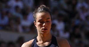 Roland Garros > Loïs Boisson, les yeux rougis : « La seule chose qui me raccroche aujourd&rsquo;hui au fait de revenir sur le court, c&rsquo;est juste le fait que j&rsquo;aime jouer au tennis. Je n&rsquo;y joue pas assez souvent à mon goût »
