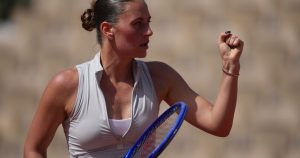 Roland-Garros: très émue, l&rsquo;Ukrainienne Kostyuk se promène au 1er tour: « Un missile s&rsquo;est abattu à 100 mètres du domicile de mes parents »