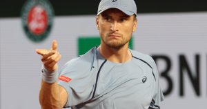 Roland-Garros – Son succès, ses larmes, la chaise de Nadal et son album Panini, Raphaël Collignon nous dit tout : « Je ne voulais pas craquer »