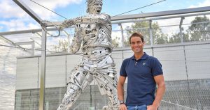 Roland-Garros – Statue, fresque, plaque, musée et souvenirs, que reste-t-il de Rafael Nadal ? « Venir ici sans le voir jouer, c&rsquo;est bizarre »