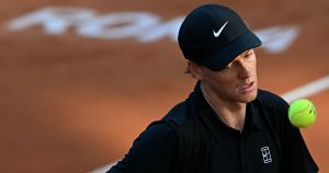 Sans trembler, Sinner bat Ruud en finale à Rome et décroche un 6e Masters 1000 consécutif