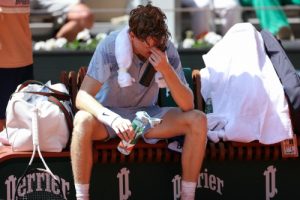 Séisme à Roland-Garros : le numéro 1 mondial Jannik Sinner prend la porte dès le deuxième tour