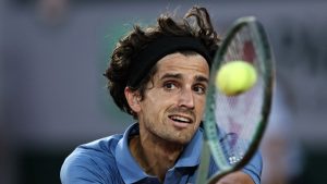 « Si vous ne vous excusez pas, je ne vous parlerai plus jamais contre l&rsquo;arbitre » : Pierre-Hugues Herbert disjoncte lors de sa défaite au 1er tour de Roland-Garros