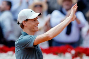 Steve Johnson sidéré par Sinner : « Il est intouchable » avant une finale pour l’histoire à Madrid