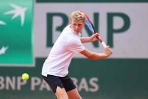 Tennis : en très grande forme, le Biarrot Félix Balshaw décroche un troisième titre en Futures avec une 10e victoire consécutive