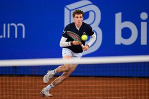 Ugo Humbert élimine Karen Khachanov et se qualifie pour les quarts de finale de l&rsquo;ATP 500 d&rsquo;Hambourg