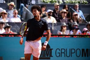 Un coup d&rsquo;arrêt au plus mauvais moment pour Arthur Fils, contraint à l&rsquo;abandon à deux semaines de Roland-Garros