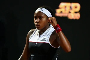 Une grosse frayeur avant la remontée : Gauff renverse Sierra et rejoint les huitièmes à Rome