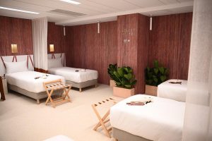 Visite guidée de la « Quiet room » de Roland-Garros, ce sanctuaire ultra premium où les joueurs peuvent trouver repos, calme et douceur