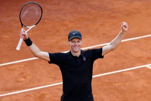 au panthéon du tennis avec sa victoire à Rome, Sinner déjà focalisé sur Paris