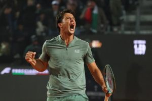 qui est Luciano Darderi, demi-finaliste surprise au Masters 1000 de Rome ?