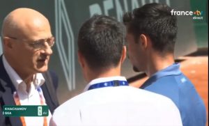 scène totalement lunaire à Roland-Garros