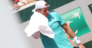 ATP Eastbourne : Zizou Bergs se qualifie pour le deuxième tour
