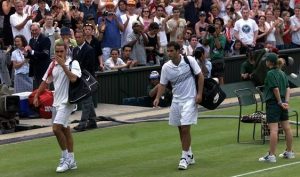 ATP > L&rsquo;aveu de Pete Sampras sur Federer : « Roger m&rsquo;a pris au dépourvu lors de ce match. Je me souviens d’avoir quitté le court en me disant : &lsquo;Ce gamin est vraiment spécial, il est un peu différent&rsquo;. Et il l’était »