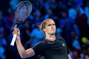 Alcaraz et Sinner visés ? Zverev lâche : « Je n&rsquo;ai pas besoin de superyachts ni de vingt Ferrari »