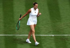 Aryna Sabalenka élimine une débutante en Grand Chelem de 19 ans pour atteindre le deuxième tour sans difficulté.