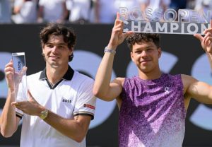 Ben Shelton, vainqueur à Stuttgart, s&rsquo;attend à ce que Taylor Fritz « vienne à ma rencontre » lors de leur revanc
