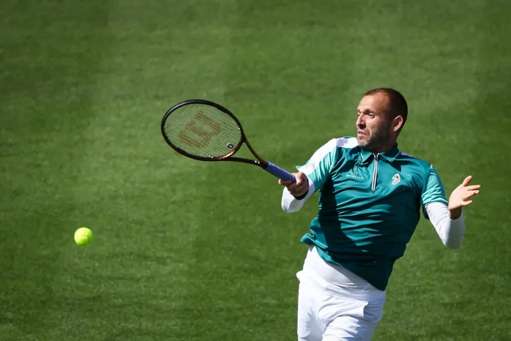 « Ce sport m’a tout donné » : Dan Evans, ancien n°1 britannique, va prendre sa retraite après Wimbledon