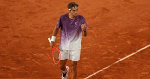 Cobolli bat Auger-Aliassime et file en demi-finales