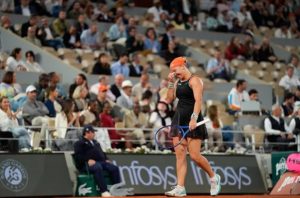 Diana Shnaider déclare qu&rsquo;elle était « fatiguée » lors de sa défaite en demi-finale de Roland-Garros et qu&rsquo;elle
