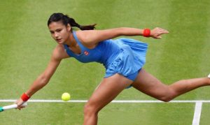 Emma Raducanu subit un 6-0 et laisse échapper des occasions lors de sa défaite en finale