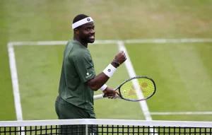 Halle : Tiafoe domine Fritz et remporte son premier ATP 500 !