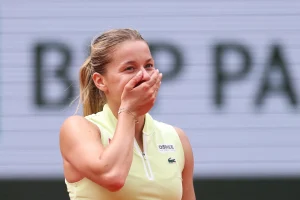 « Il s&rsquo;agissait simplement de survivre » : le témoignage bouleversant du manager de Maja Chwalinska, finaliste surprise à Roland-Garros