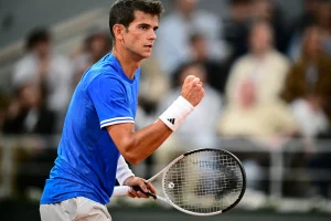 « J’ai beaucoup appris » : Jodar quitte Paris la tête haute après sa défaite contre Zverev à Roland-Garros