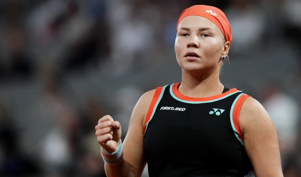« Je ne m’attendais pas à la battre », Shnaider revient sur sa victoire contre Sabalenka à Roland-Garros