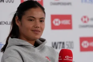 « Je suis ravie d’avoir pu prendre ma revanche » : Raducanu savoure son succès face à Cirstea au Queen’s