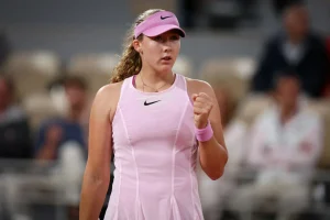 « J’étais très nerveuse » : les mots d’Andreeva après sa qualification pour la finale de Roland-Garros