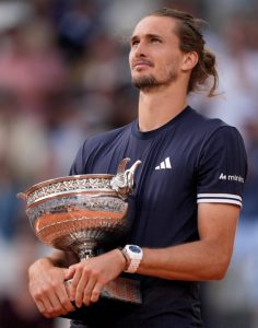 John Isner pense qu&rsquo;Alexander Zverev a suffisamment fait pour mériter sa place au Hall of Fame.