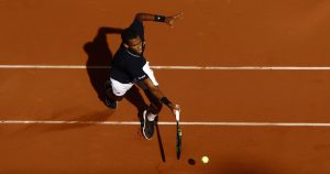 Jour 9 à Roland-Garros: Auger-Aliassime sort de sa boîte, Berrettini met la pression, l&rsquo;Italie en folie et Sabalenka en force