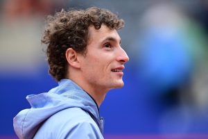 La finale de l&rsquo;ATP 250 d&rsquo;Eastbourne entre Ugo Humbert et Zizou Bergs se terminera dimanche en raison de la pluie