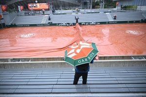 La pluie perturbe la programmation à Roland-Garros