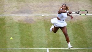 L&rsquo;entraîneur de Serena Williams laisse entendre que Wimbledon attend la décision de l&rsquo;Américaine concernant le simp