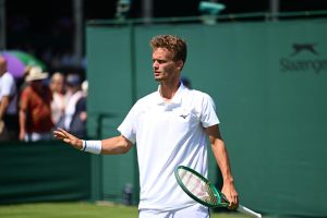 Luca Van Assche après son abandon au premier tour de Wimbledon : « Jouer à 10 %, ça ne servait à rien »