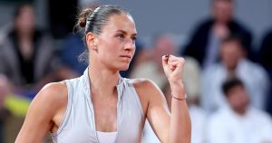 Marta Kostyuk se hisse en demi-finale de Roland-Garros, une première en Grand-Chelem