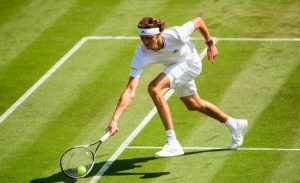McEnroe place Zverev en dehors des principaux favoris de Wimbledon malgré son titre à Roland-Garros
