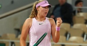 Mirra Andreeva écrase Sorana Cirstea et file en demi-finale à Roland-Garros