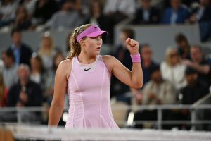 Mirra Andreeva, finaliste de Roland-Garros, raconte son enfance en Russie avant d&rsquo;arriver en France