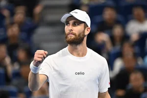 Moutet s&rsquo;incline face à Davidovich Fokina et quitte le Queen&rsquo;s en huitièmes
