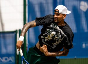Nick Kyrgios soutient publiquement Corentin Moutet après la controverse de l&rsquo;interview, amende de 40 000 $