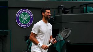 Novak Djokovic révèle pourquoi Wimbledon lui convient mieux que Roland-Garros.