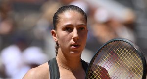 Roland Garros > Alizé Cornet sur la défaite de Diane Parry : « Aujourd&rsquo;hui, c&rsquo;était un match plutôt médiocre, et je pense qu&rsquo;elle en est consciente »