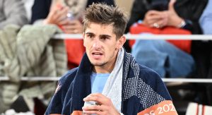 Roland Garros > Arnaldi forfait, Cobolli rejoint Zverev en finale sans jouer