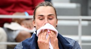 Roland Garros > Aryna Sabalenka, après sa terrible défaite : « Vous connaissez ces endroits où l&rsquo;on entre pour tout casser ? Je vais probablement y passer toute la journée demain à détruire des objets »