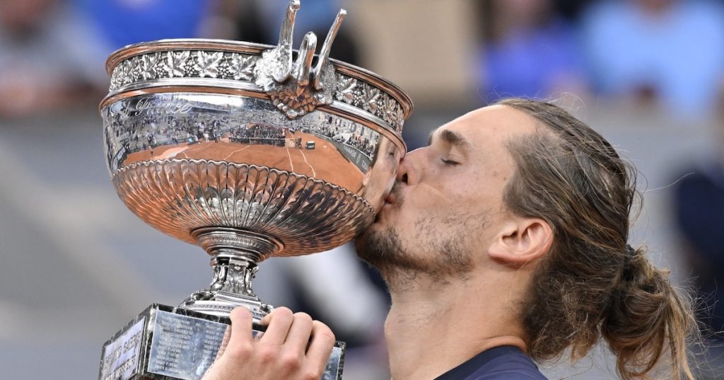 Roland Garros > Le message de Carlos Alcaraz à Alexander Zverev après sa victoire en finale
